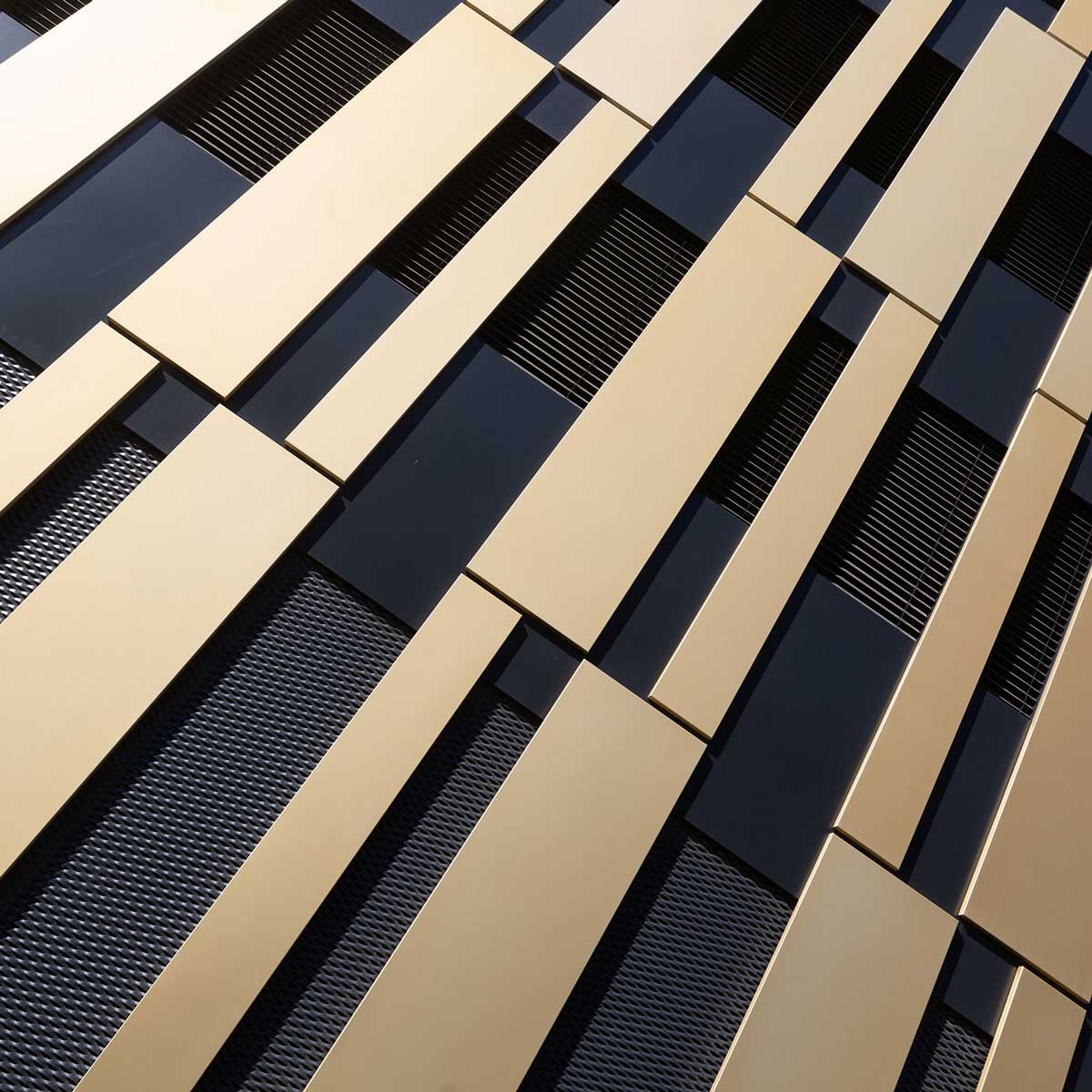 Realizzazione facciate ventilate